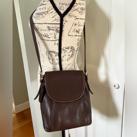 VINTAGE Coach Brown Leather Soho Small Satchel from 90s. - Picture 2 of 15
